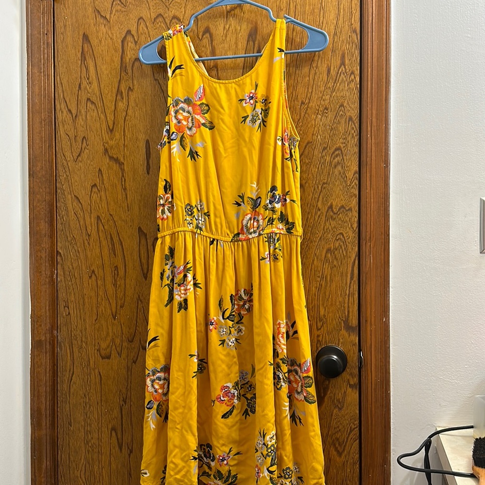 Old Navy Yellow Medium Size Dress With Flowers 💛